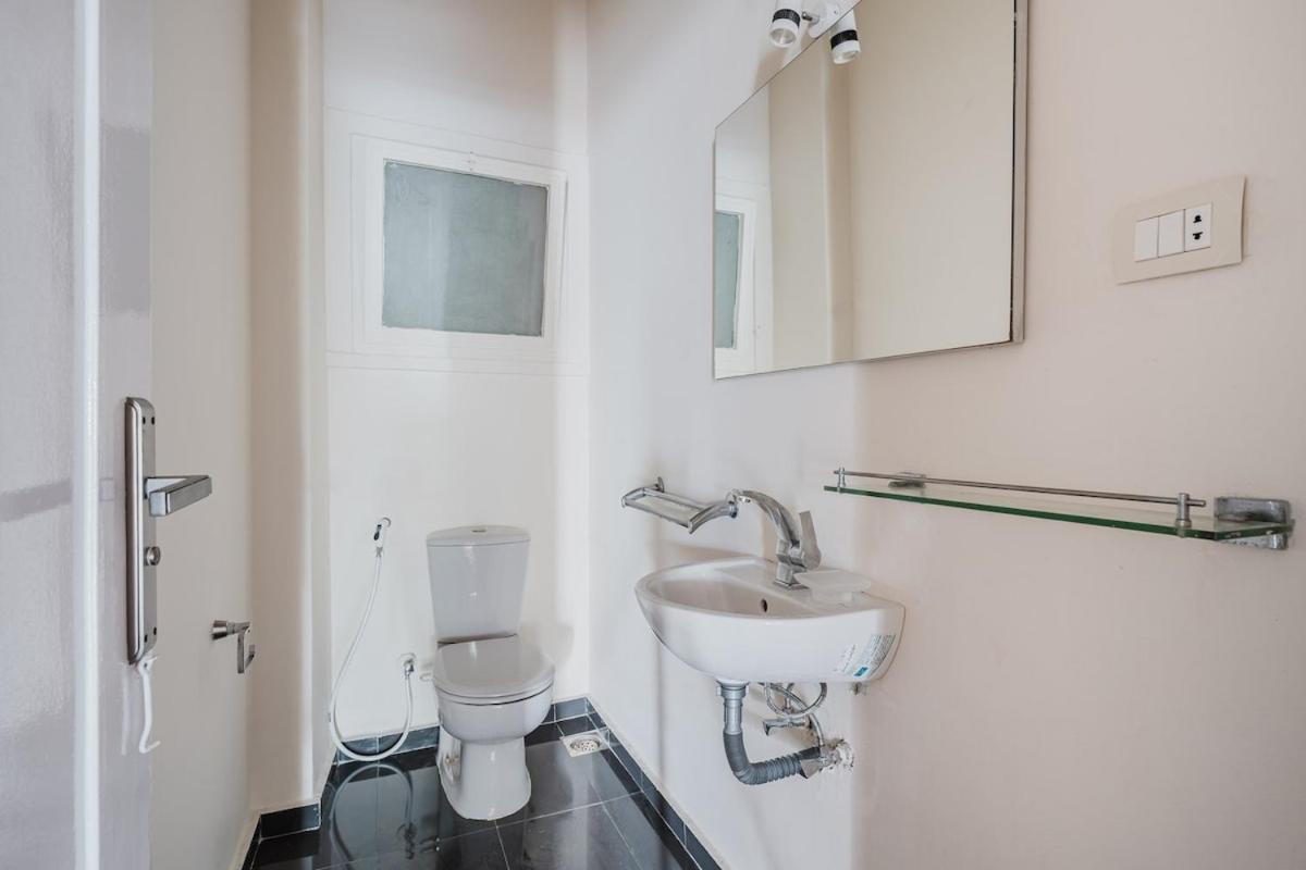 Omar Al Khayam, Zamalek - 3bd With Stunning Nile View Apartment Cairo
