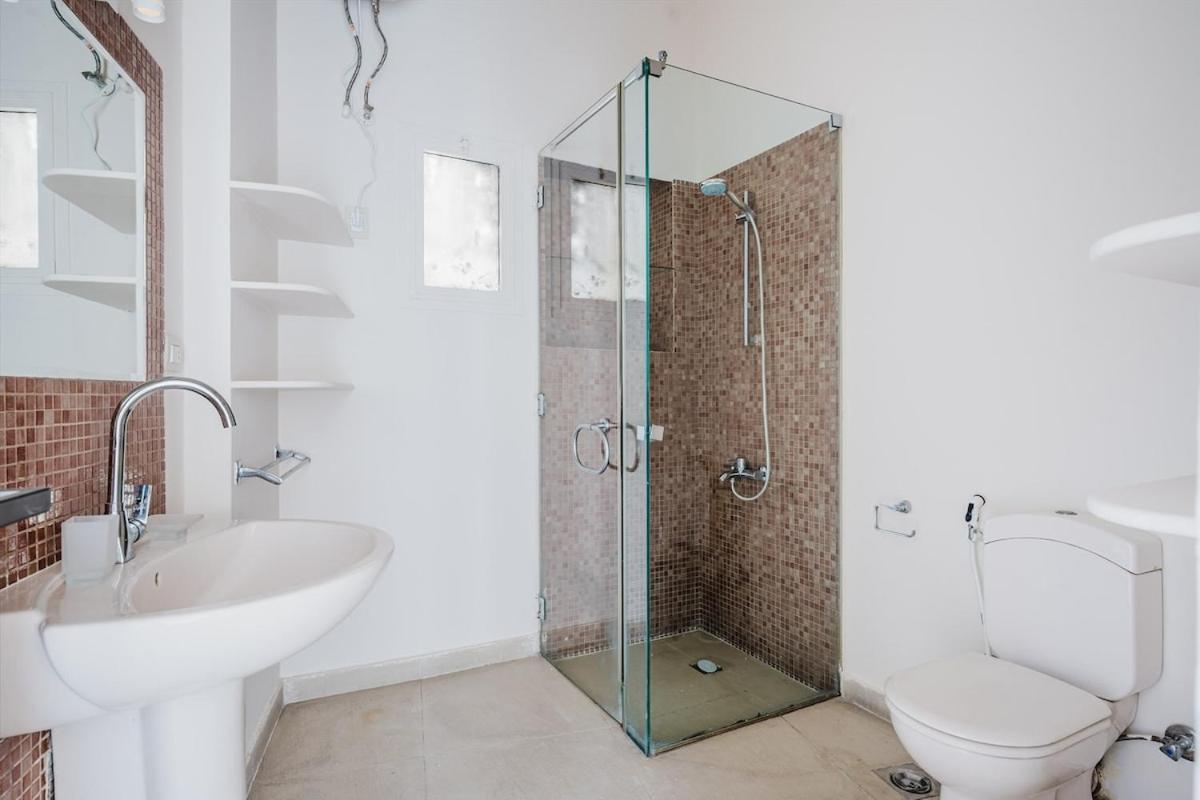 Omar Al Khayam, Zamalek - 3bd With Stunning Nile View Apartment *