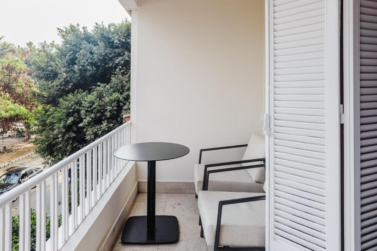 Apartment Omar Al Khayam, Zamalek - 3bd With Stunning Nile View Cairo